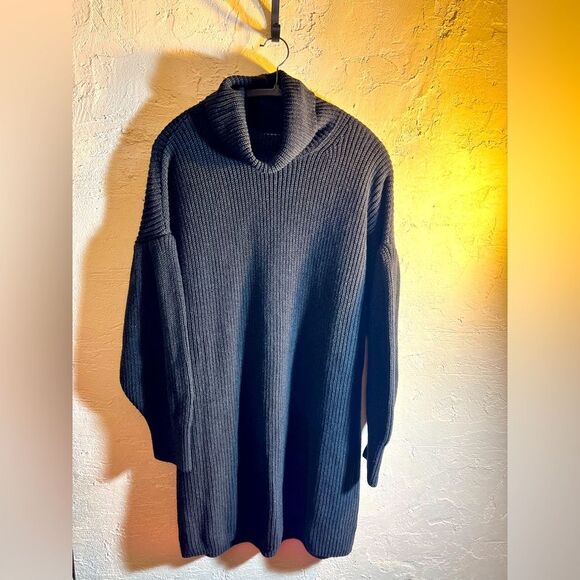 Sweater dress by Free Assembly, charcoal grey, XL, beautiful detailed sleeve - Picture 1 of 7